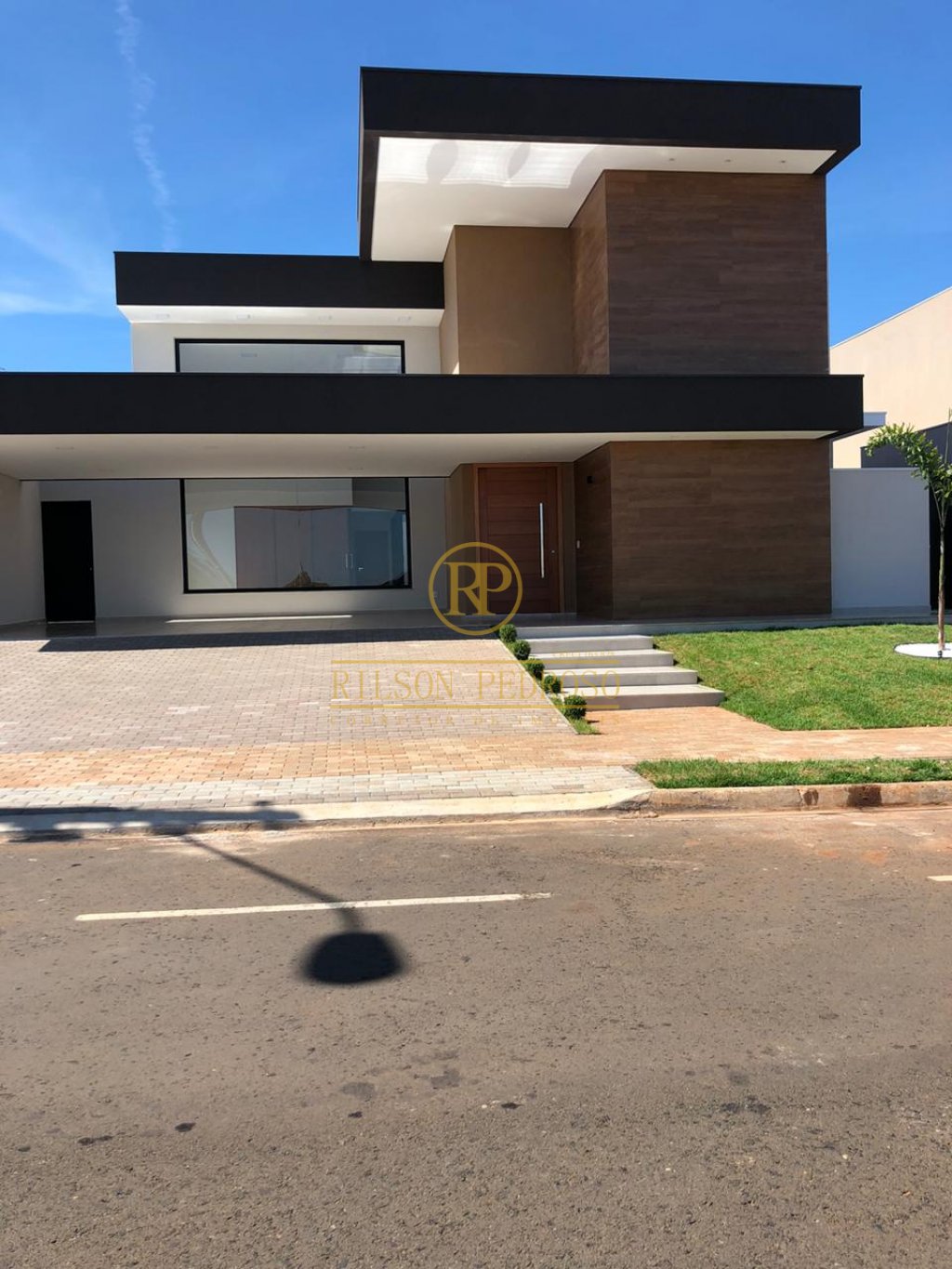 residencia em CONDOMÍNIO fechado