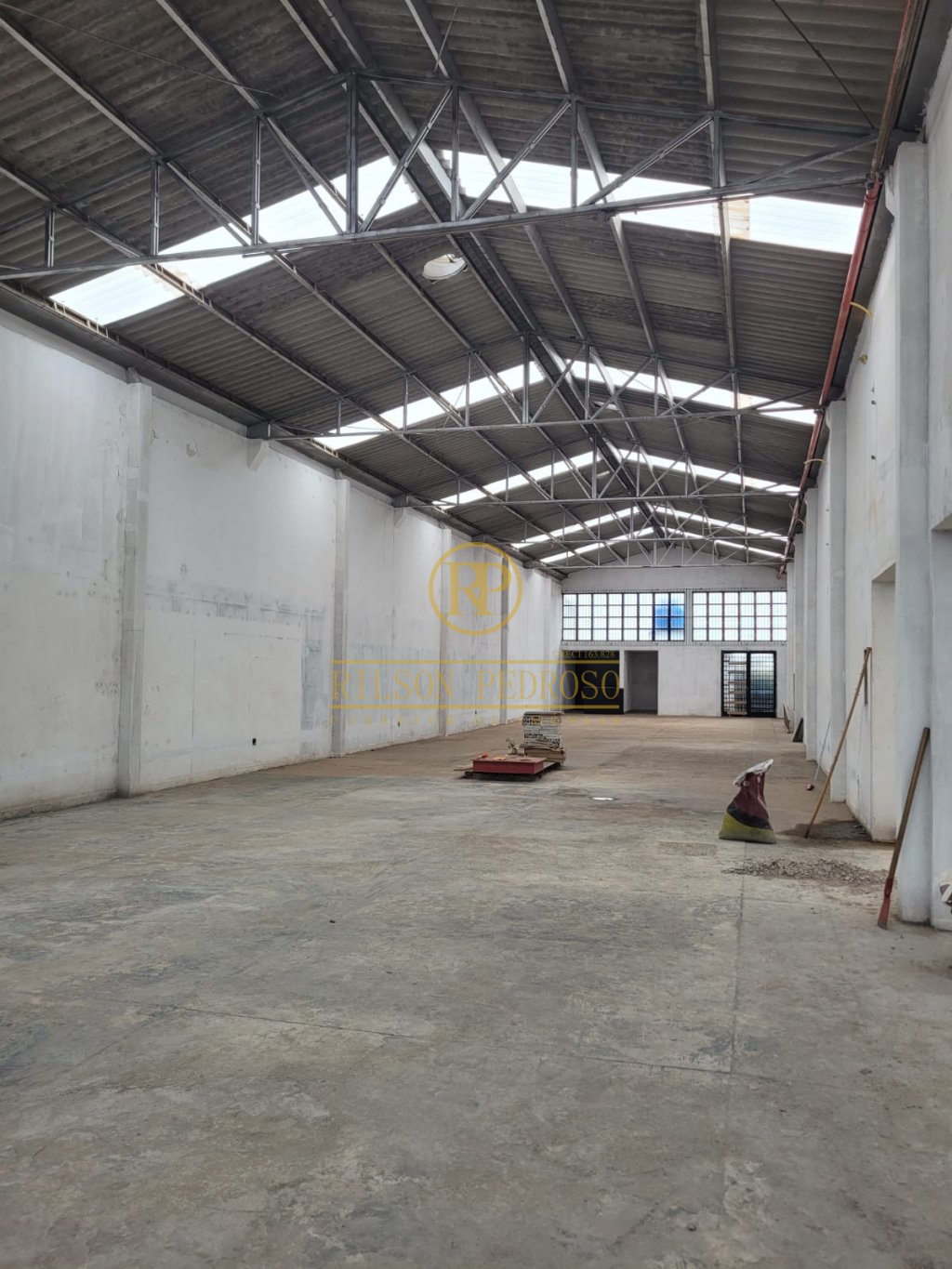 BARRACAO COMERCIAL